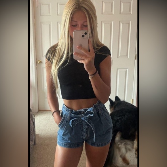 Abercrombie & Fitch Pants - Abercrombie jean shorts!